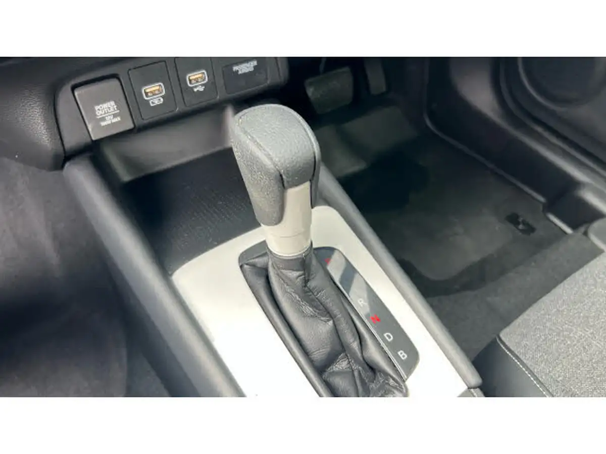 2021-honda-jazz-15-i-mmd-sr-109ps-big-12