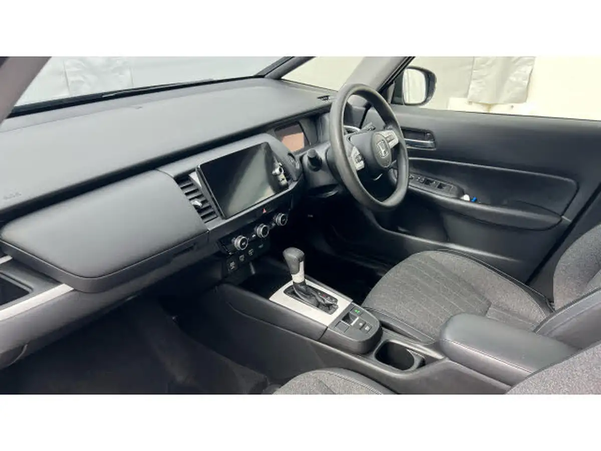 2021-honda-jazz-15-i-mmd-sr-109ps-big-8