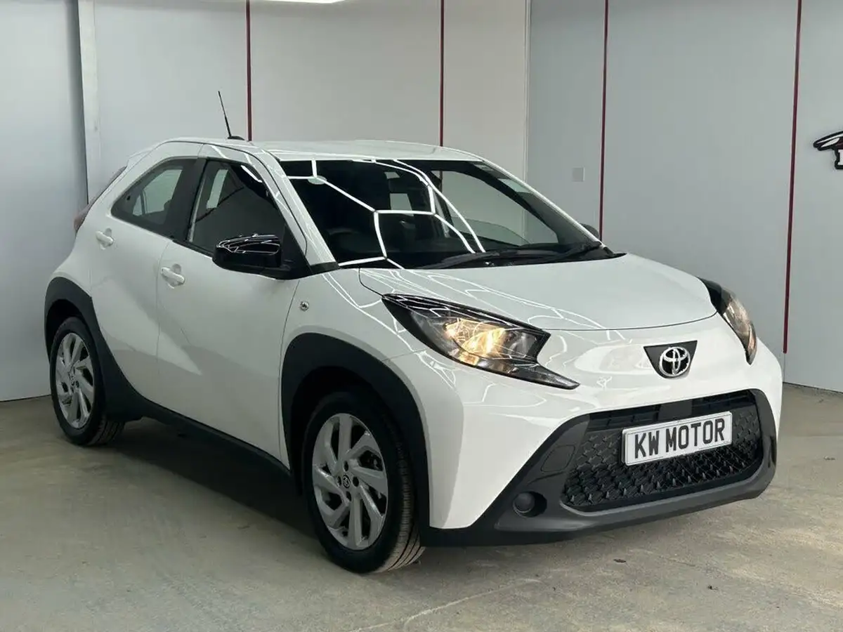 2024-toyota-aygo-x-10-vvt-i-pure-big-0