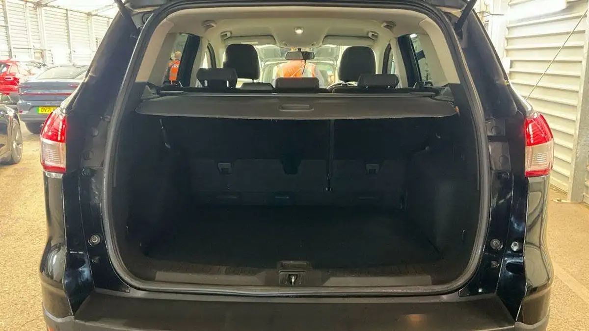 2013-ford-kuga-20tdci-zetec-awd-big-4