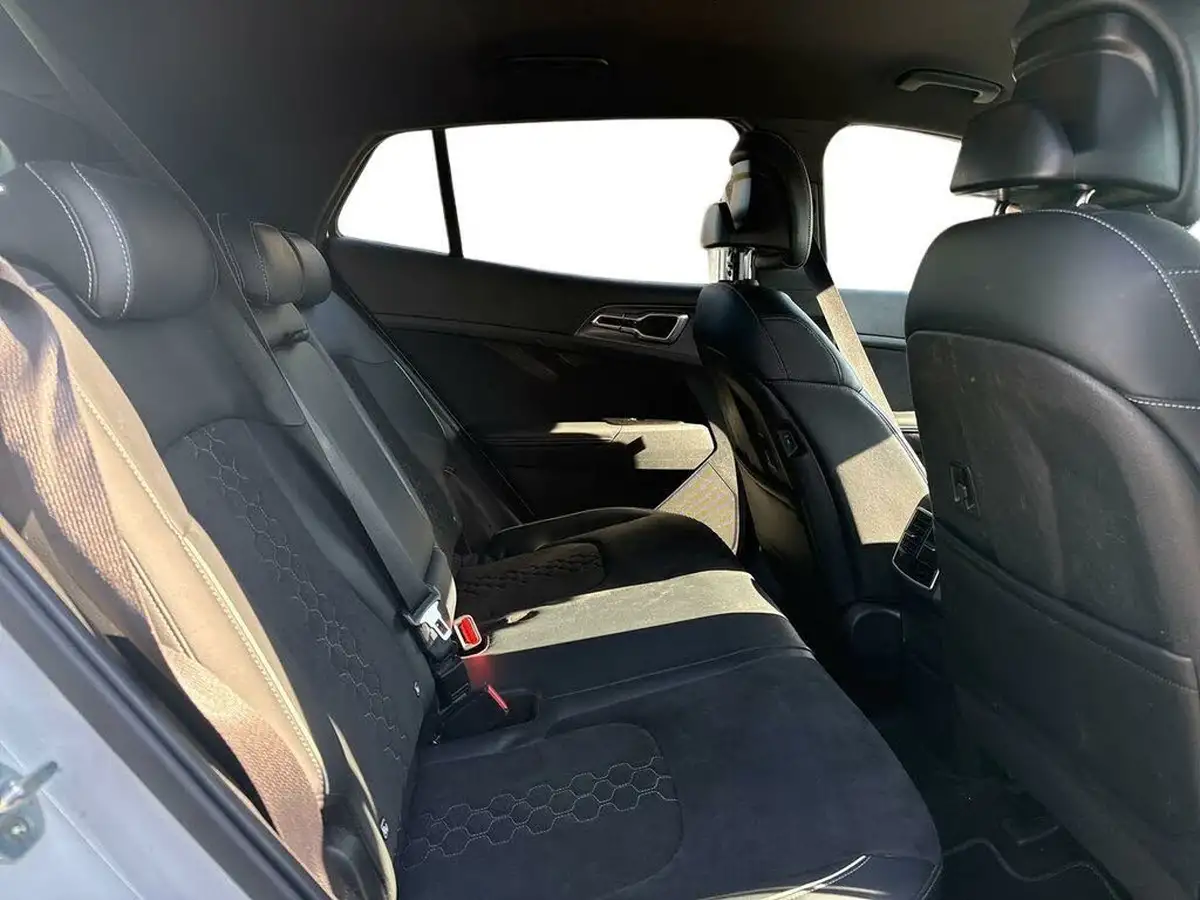 2022-kia-sportage-16-t-gdi-gt-line-226bhp-hev-1598cc-auto-big-7