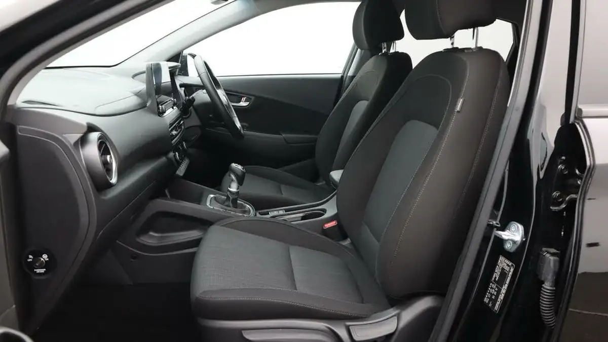 2023-hyundai-kona-10-t-gdi-premium-big-14