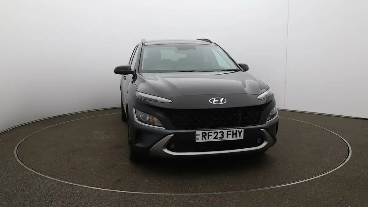 2023-hyundai-kona-10-t-gdi-premium-big-32