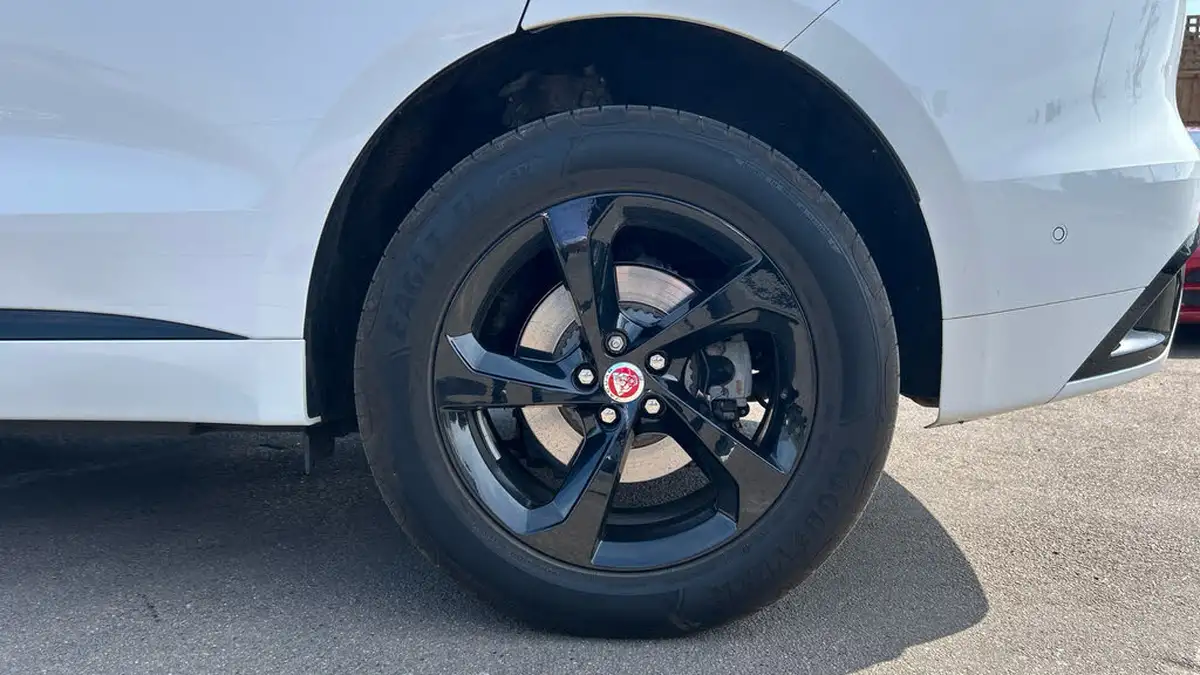 2021-jaguar-f-pace-20-p400e-s-big-7