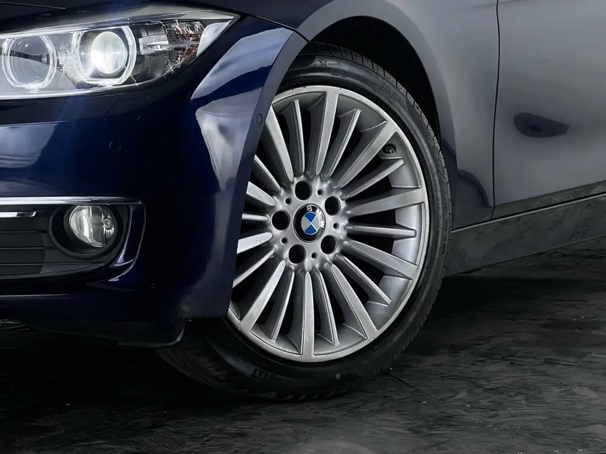 2015-bmw-3-series-20-320i-luxury-touring-5d-1997cc-auto-big-9