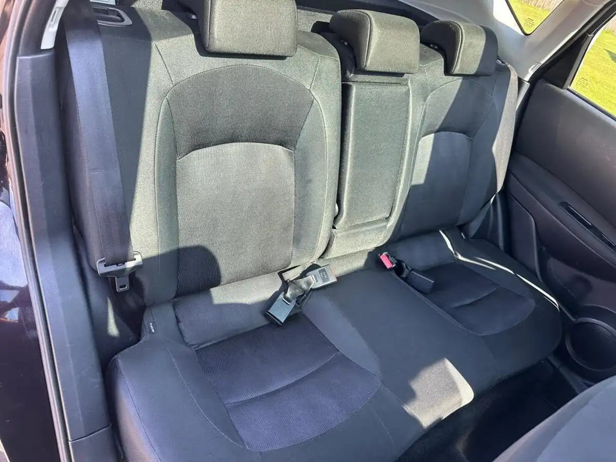2012-nissan-qashqai-20-n-tec-2wd-big-10
