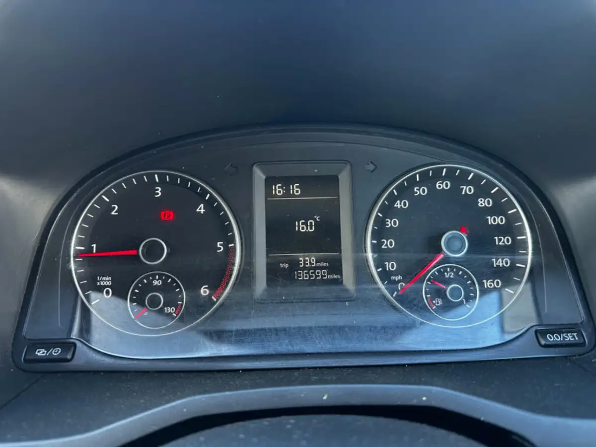 2017-volkswagen-caddy-20tdi-c20-trendline-bmt-102pseu6-big-17