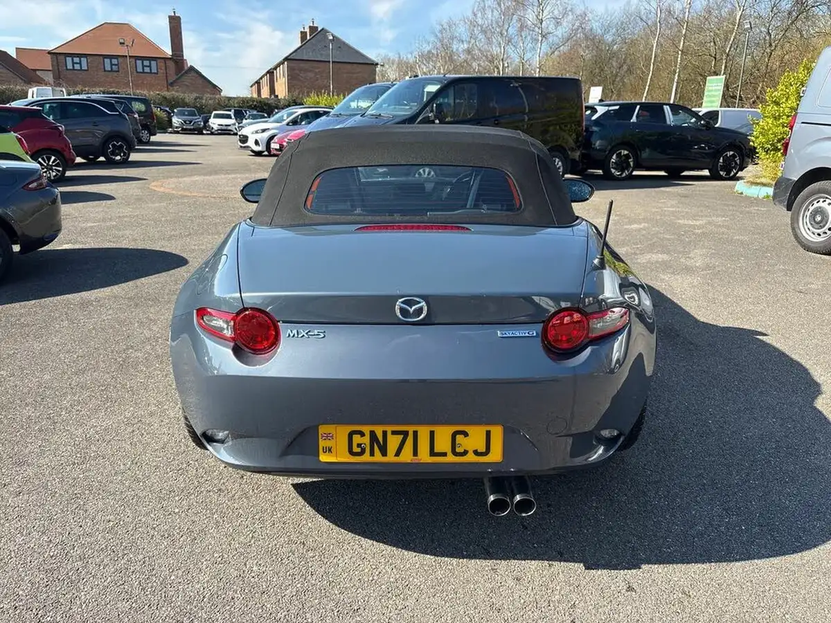 2021-mazda-mx-5-15-se-l-rf-big-30