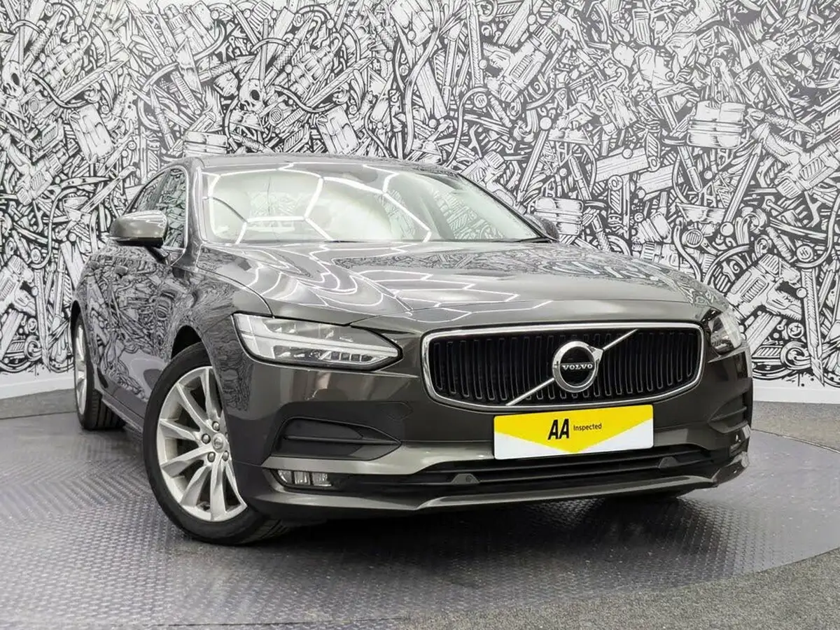 2020-volvo-s90-20td-d4-momentum-plus-big-1