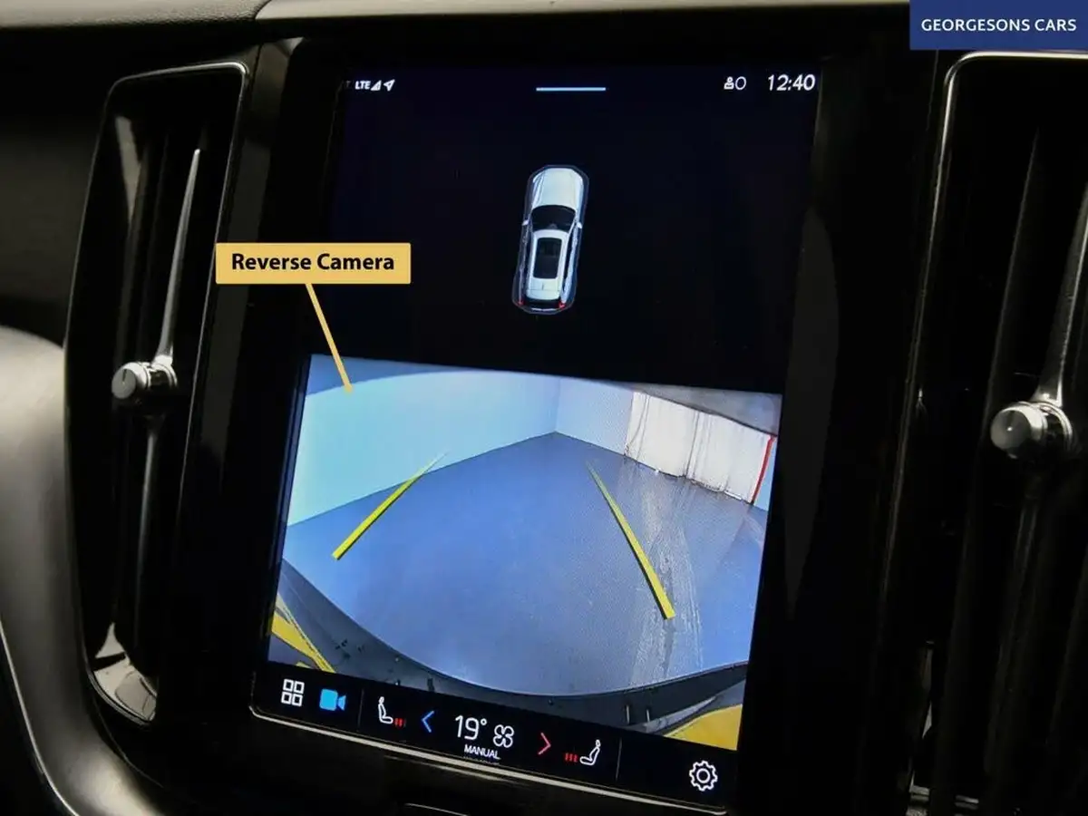 2021-volvo-xc60-20-b5-momentum-big-22