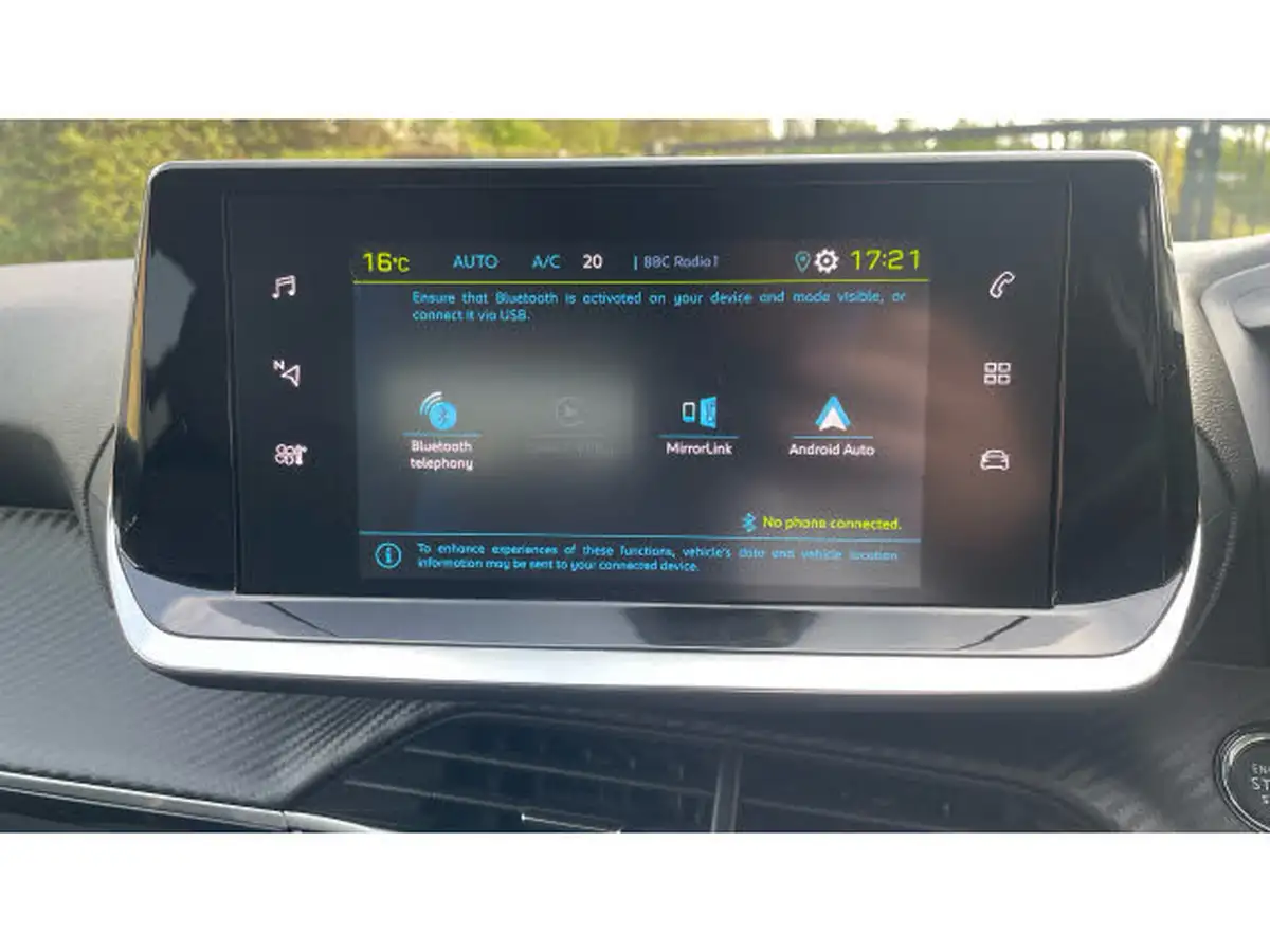 2022-peugeot-208-e-allure-premium-big-43