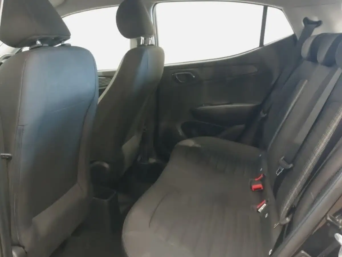 2022-hyundai-i10-10-se-connect-auto-big-5