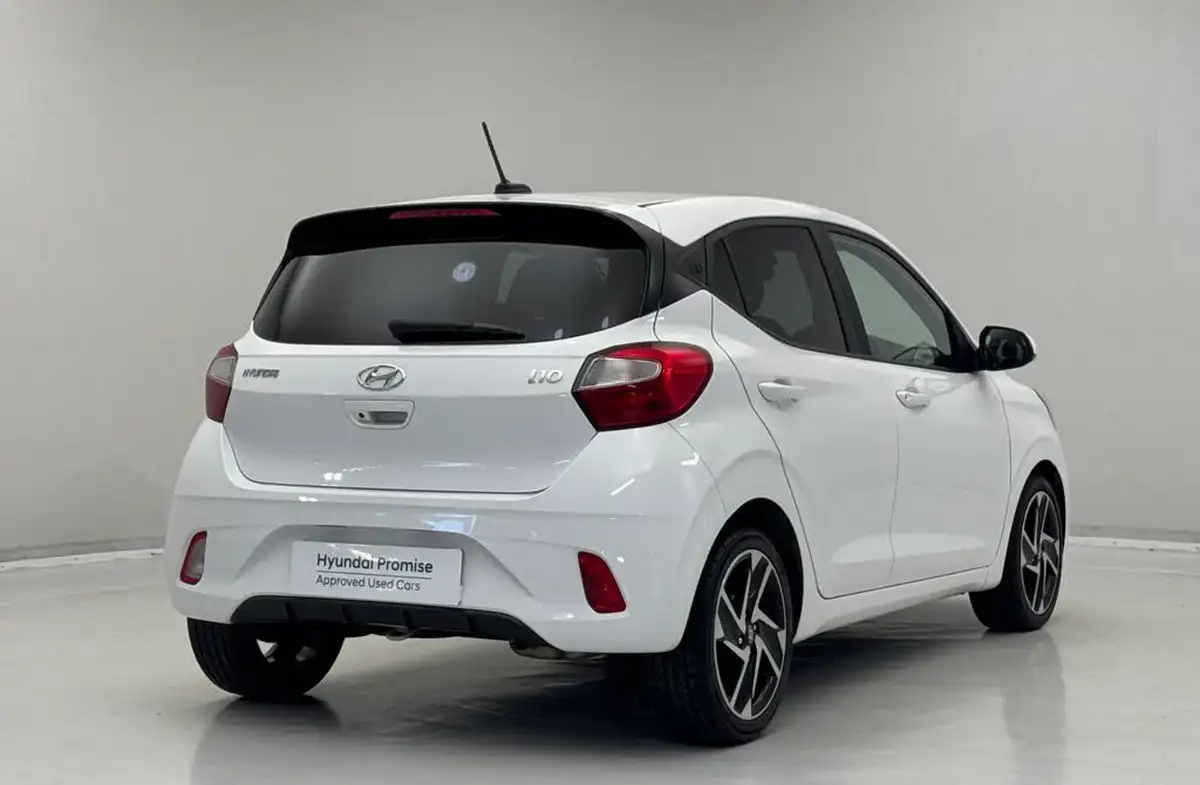 2021-hyundai-i10-10-premium-big-8