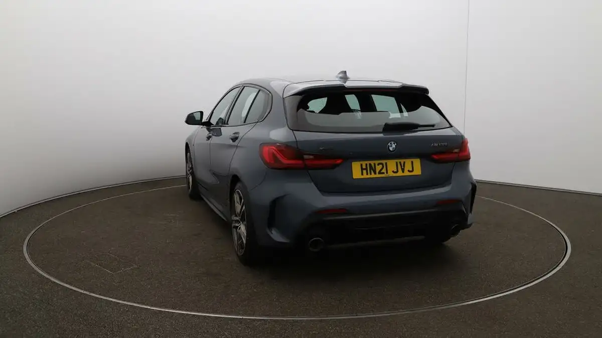 2021-bmw-1-series-20-m135i-xdrive-big-58