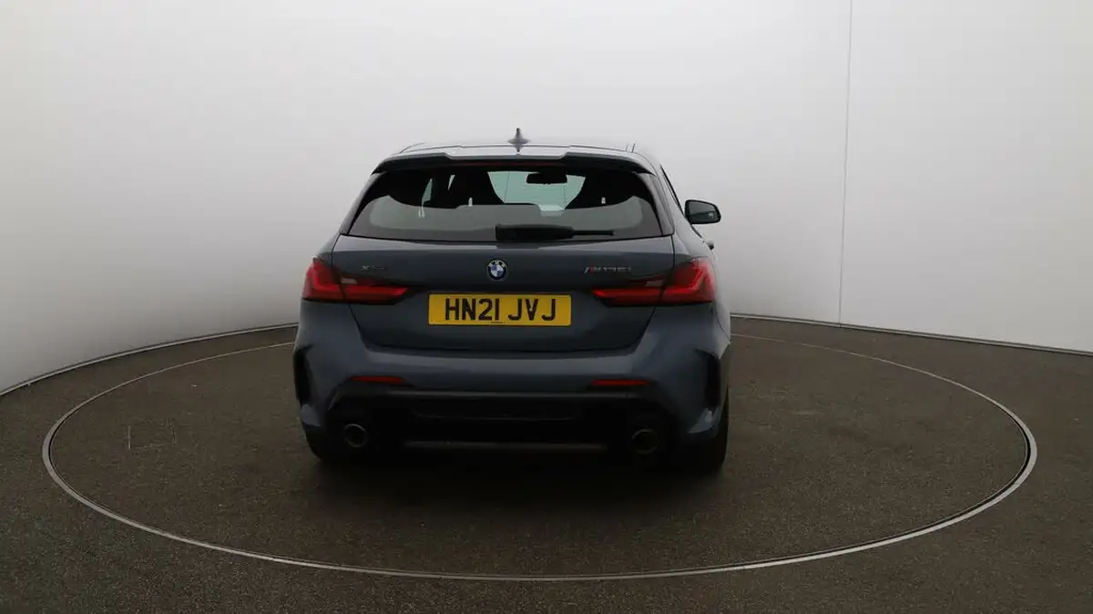 2021-bmw-1-series-20-m135i-xdrive-big-6