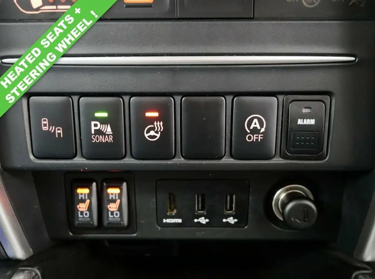 2020-mitsubishi-l200-22di-d-barbarian-x-big-16