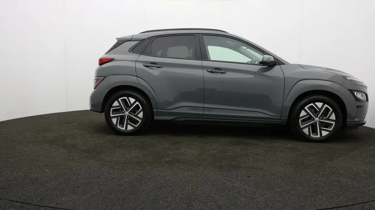 2022-hyundai-kona-e-premium-204ps-64kwh-7kw-obc-big-7