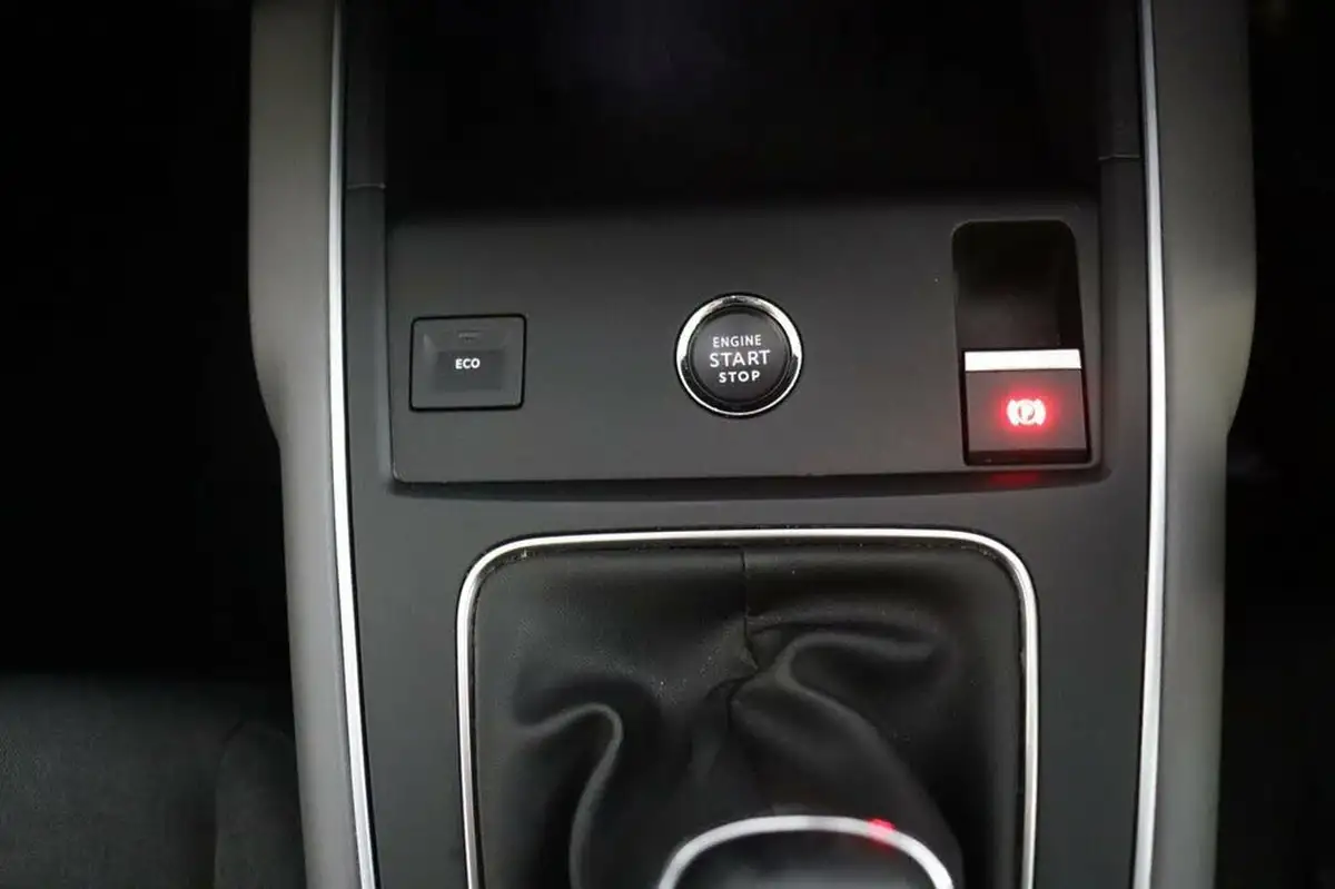 2021-citroen-c5-aircross-15bluehdi-shine-plus-big-26