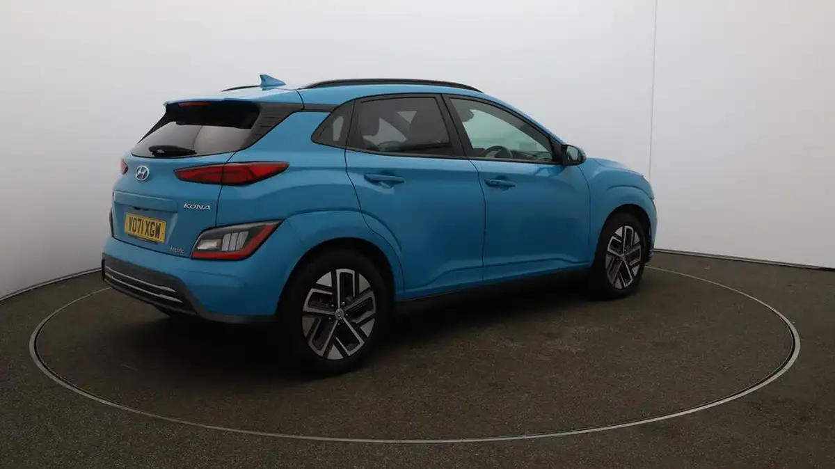 2021-hyundai-kona-e-ultimate-big-45