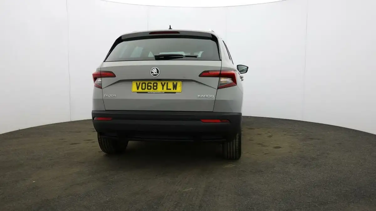 2018-skoda-karoq-15-tsi-se-l-act-dsg-big-55