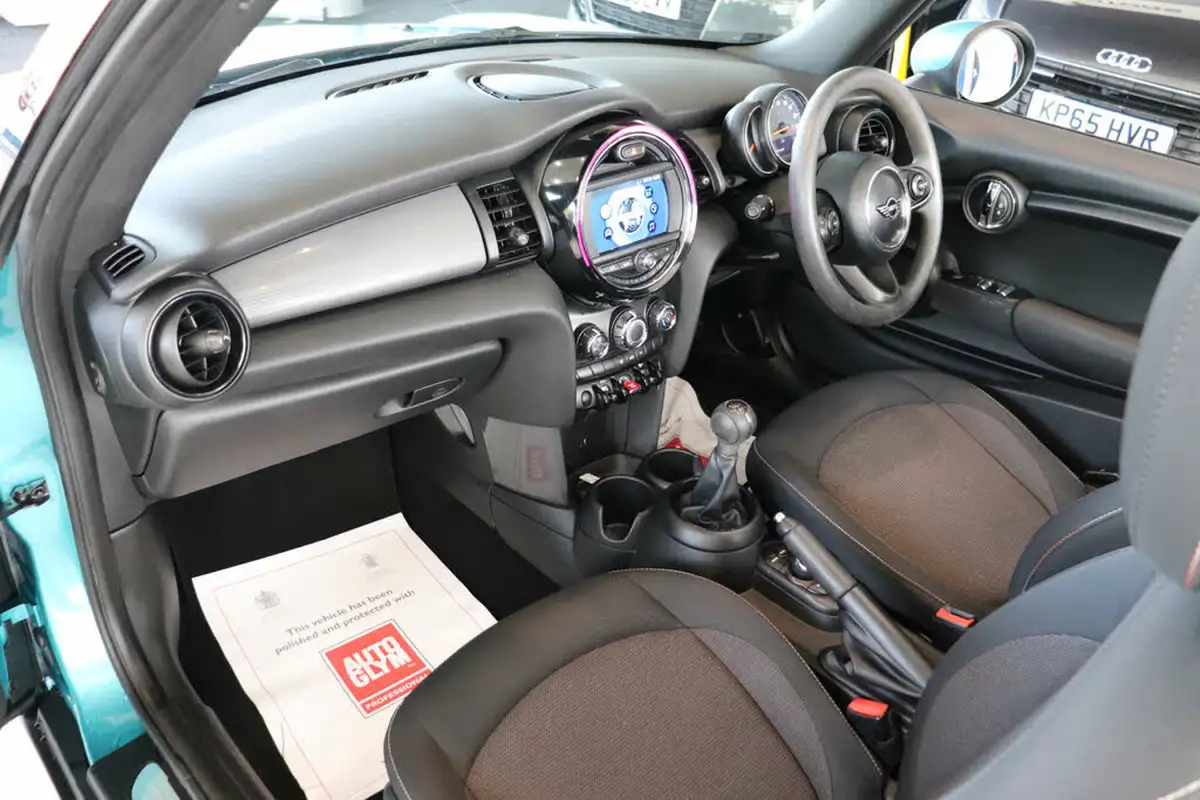 2018-mini-cooper-15-cooper-series-ii-ss-convertible-2d-big-28