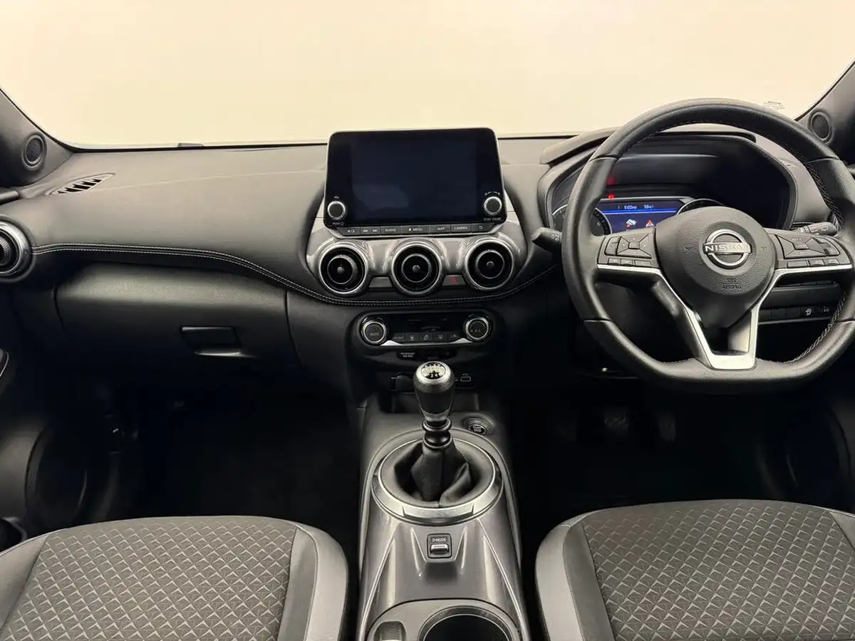 2024-nissan-juke-10-dig-t-n-connecta-big-1