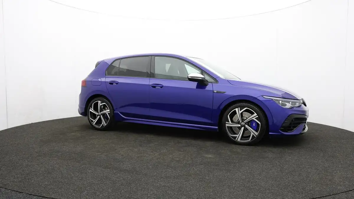 2023-volkswagen-golf-20-tsi-r-320ps-hatchback-big-46
