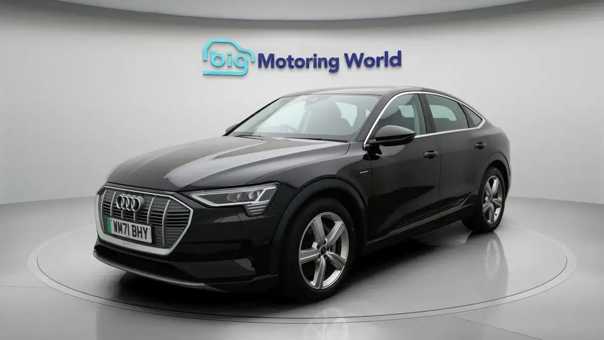 2022-audi-e-tron-50e-technik-sportback-big-3