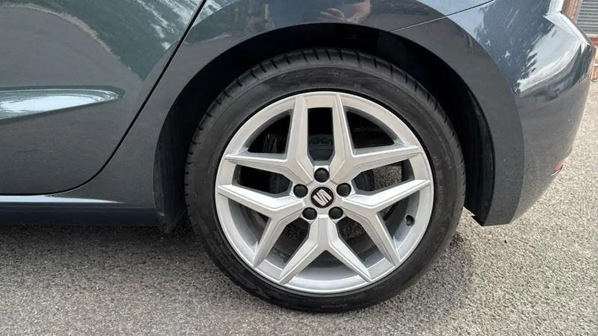 2019-seat-ibiza-10-mpi-fr-big-9
