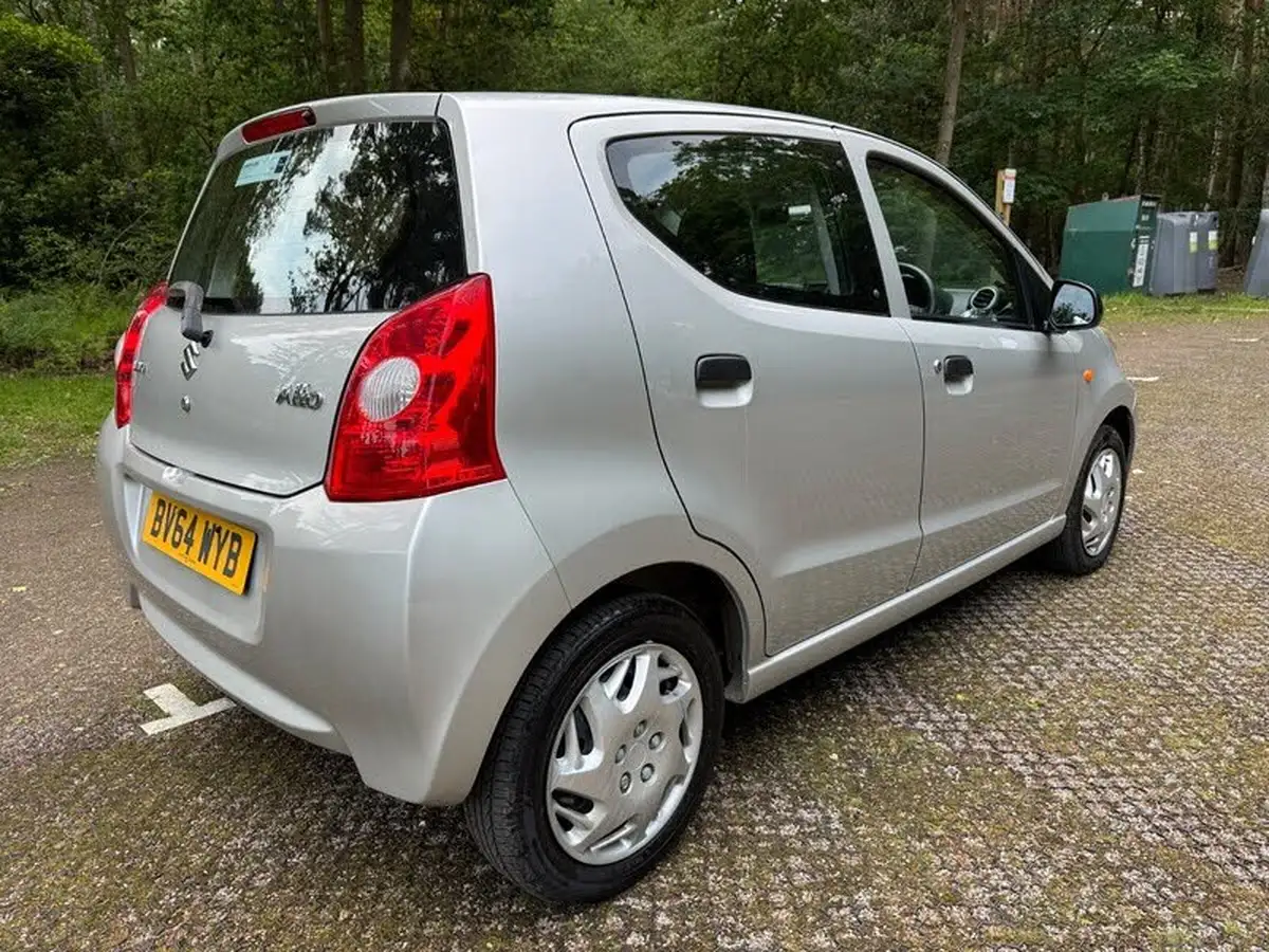 2014-suzuki-alto-10-sz-big-7