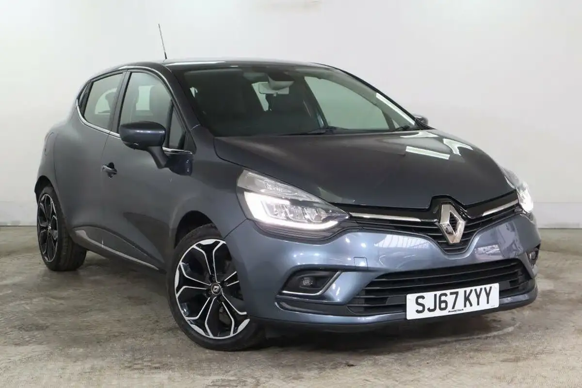 2017-renault-clio-09-tce-dynamique-s-nav-big-0