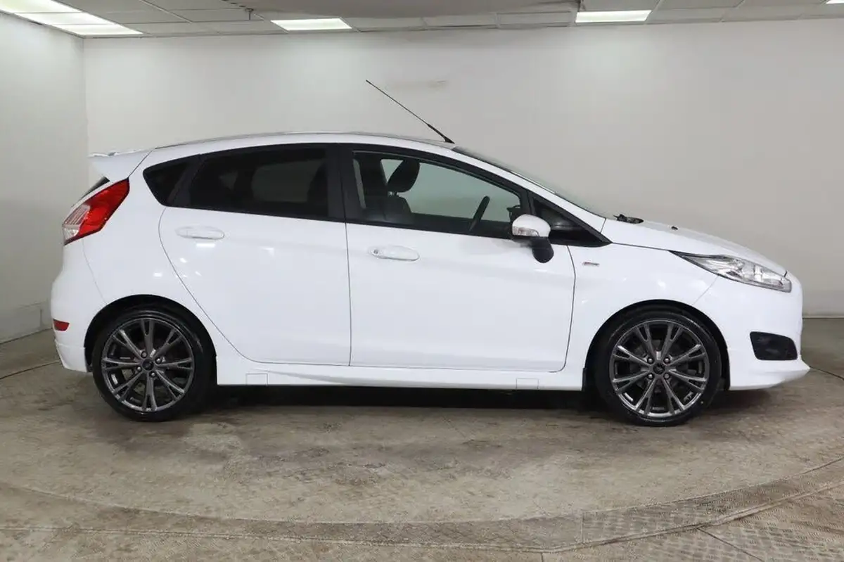 2017-ford-fiesta-10t-st-line-100ps-5d-big-6