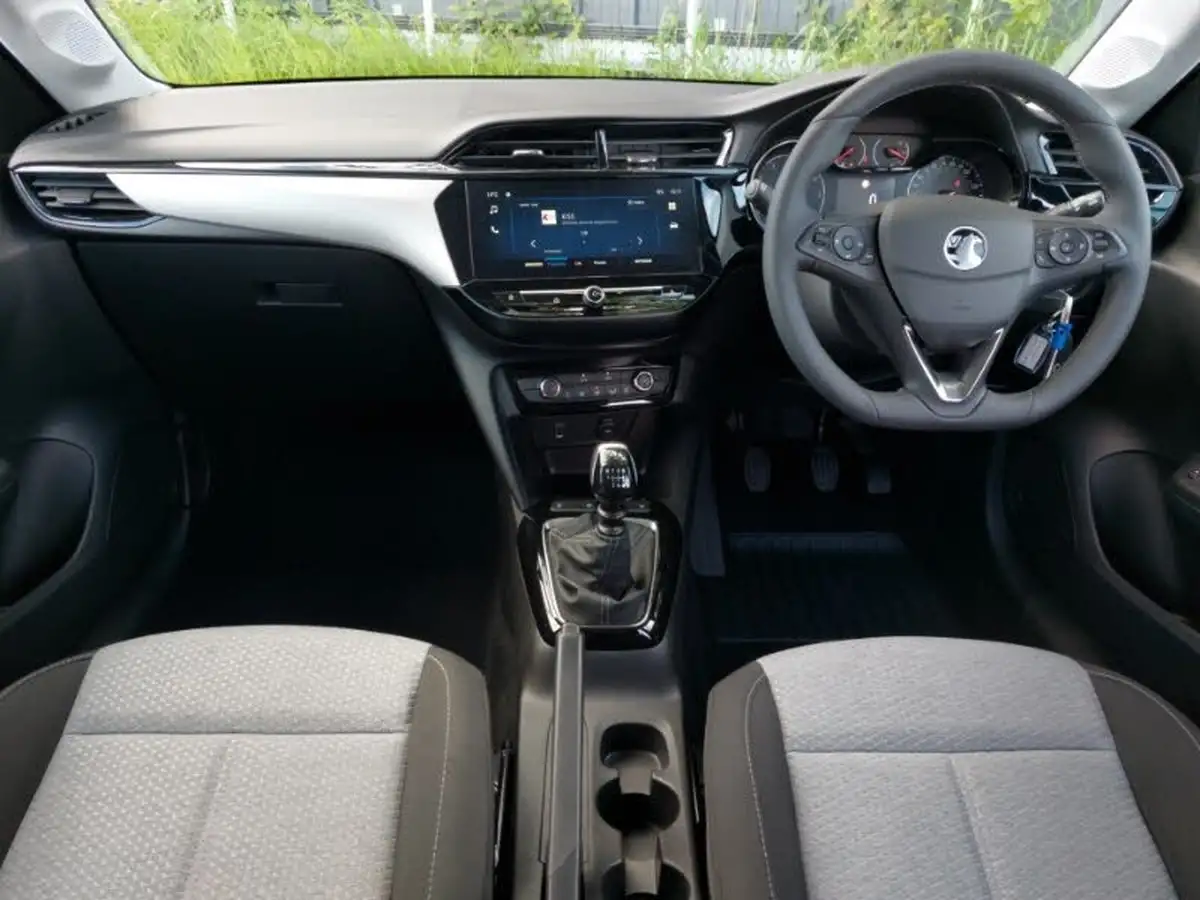 2024-vauxhall-corsa-12-turbo-design-big-2