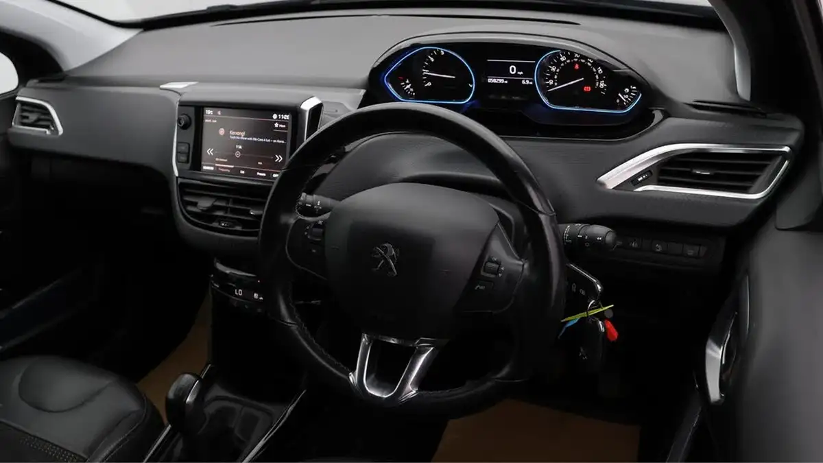 2018-peugeot-2008-suv-12-puretech-allure-82bhp-ss-big-9