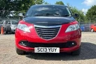 2013-chrysler-ypsilon-12-blackred-small-4