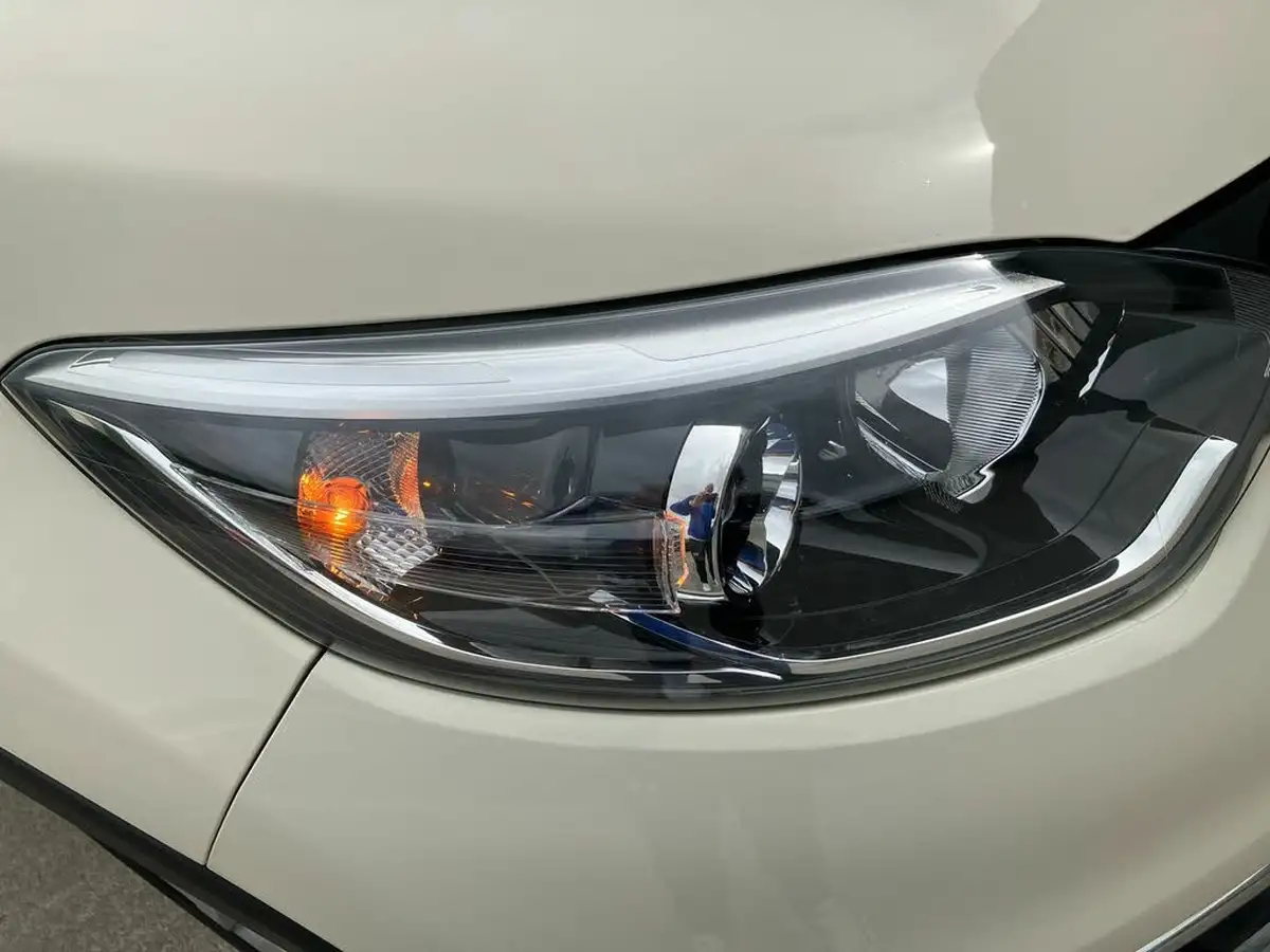 2016-renault-captur-09-dynamique-nav-big-14