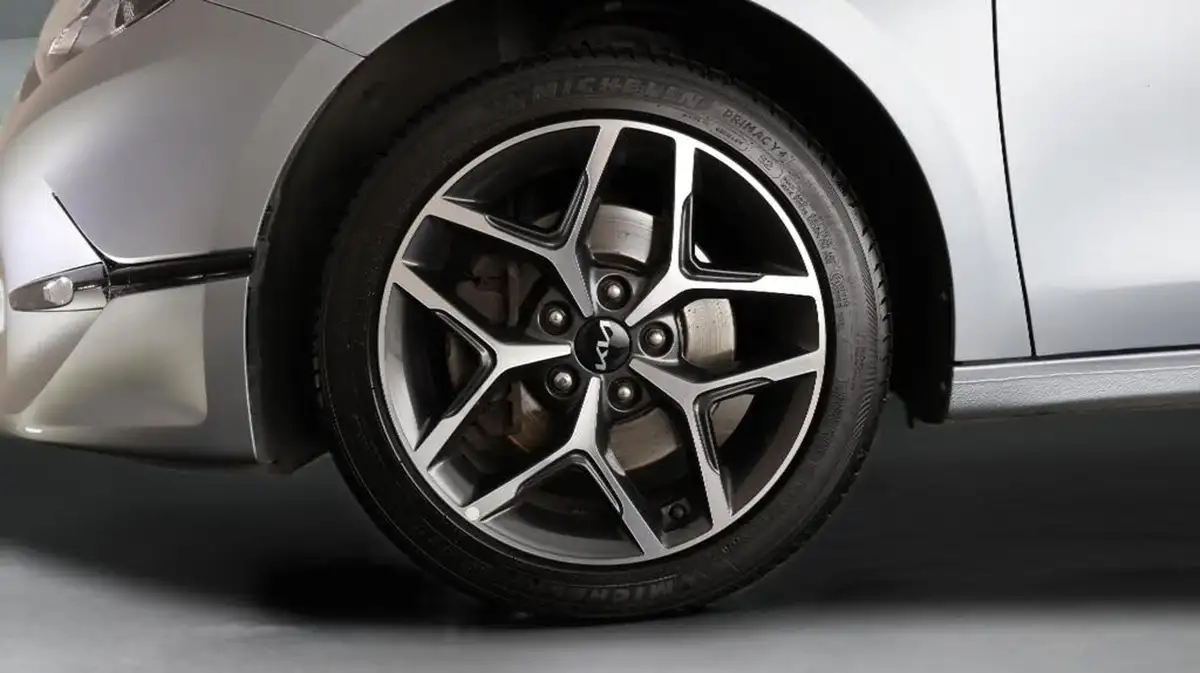 2022-kia-ceed-15-t-gdi-3-sportswagon-big-18