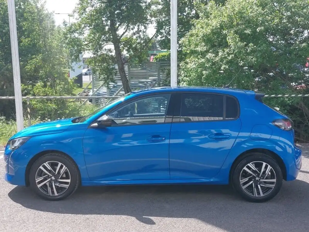 2023-peugeot-208-12-puretech-allure-premium-100ps-big-3