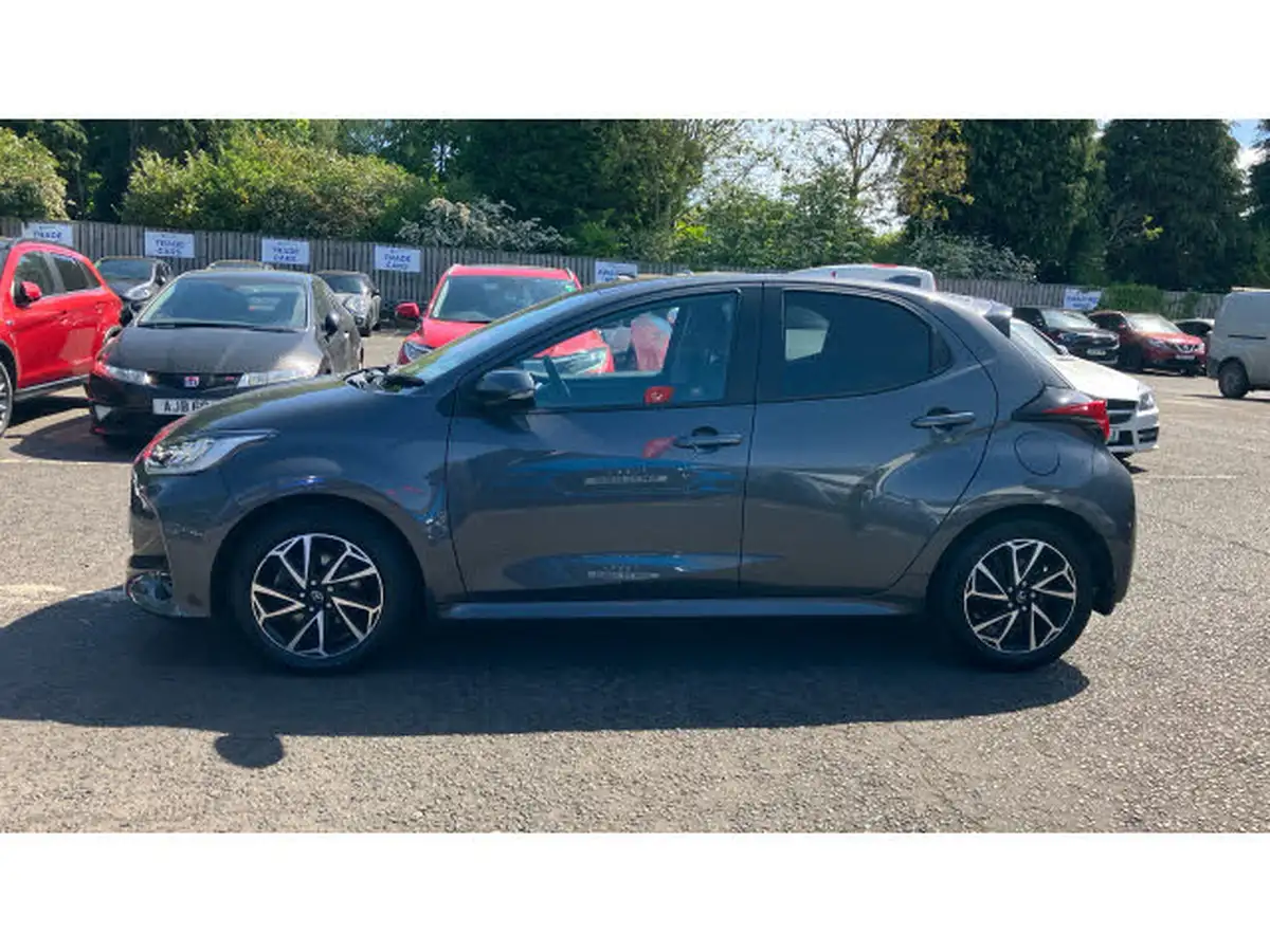 2022-toyota-yaris-15-vvt-i-design-big-31