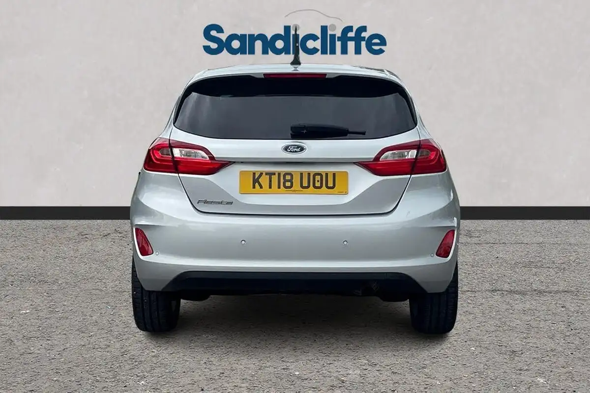 2018-ford-fiesta-10t-titanium-100ps-5d-big-4