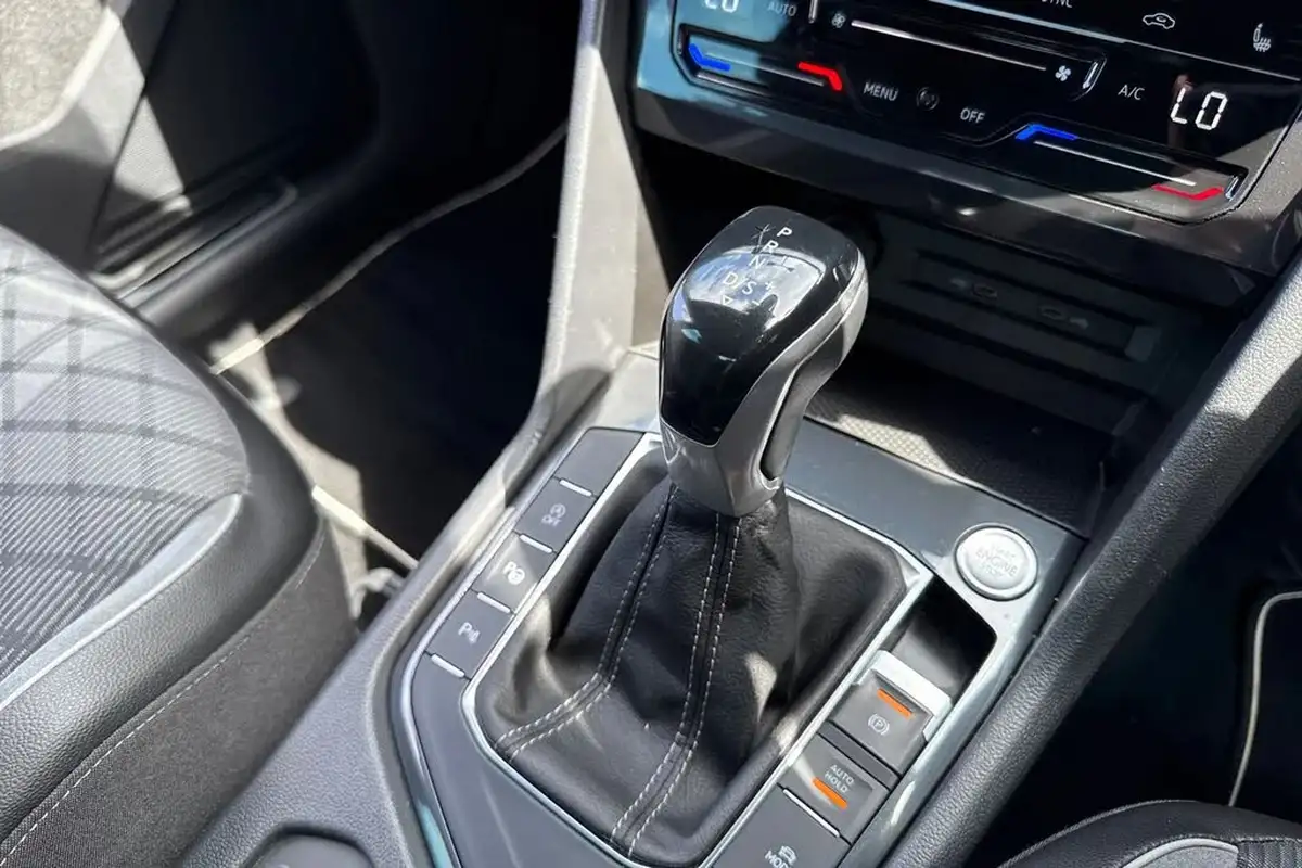 2021-volkswagen-tiguan-15-tsi-r-line-big-55