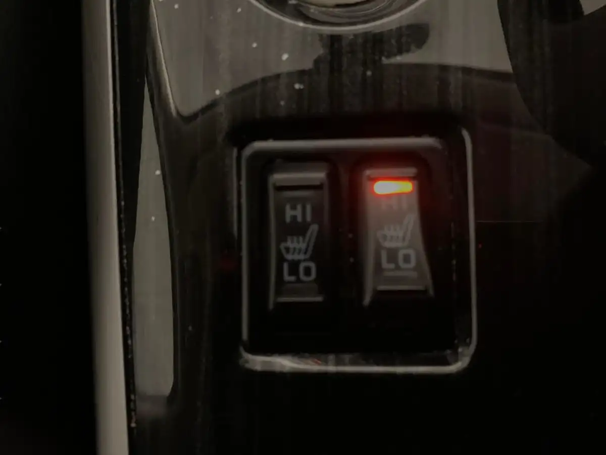 2015-mitsubishi-outlander-20-gx3h-phev-5st-big-18