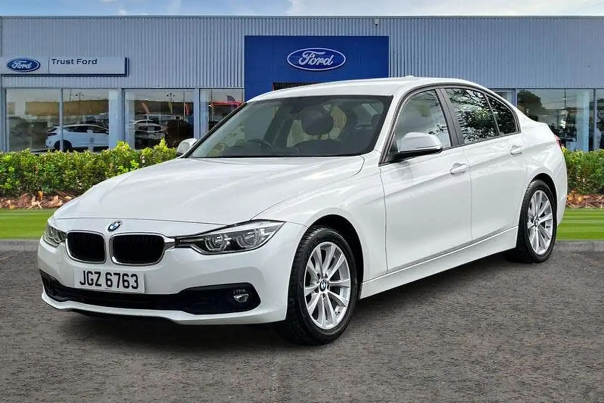 2018-bmw-3-series-15-318i-se-saloon-4d-big-4