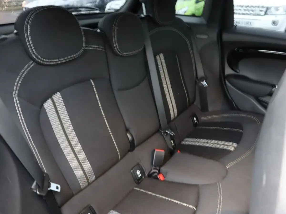 2019-mini-cooper-20-cooper-s-sport-189bhp-hatchback-5d-big-35