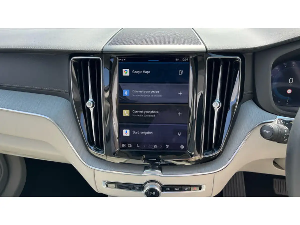 2024-volvo-xc60-20-t8-ultra-dark-big-20