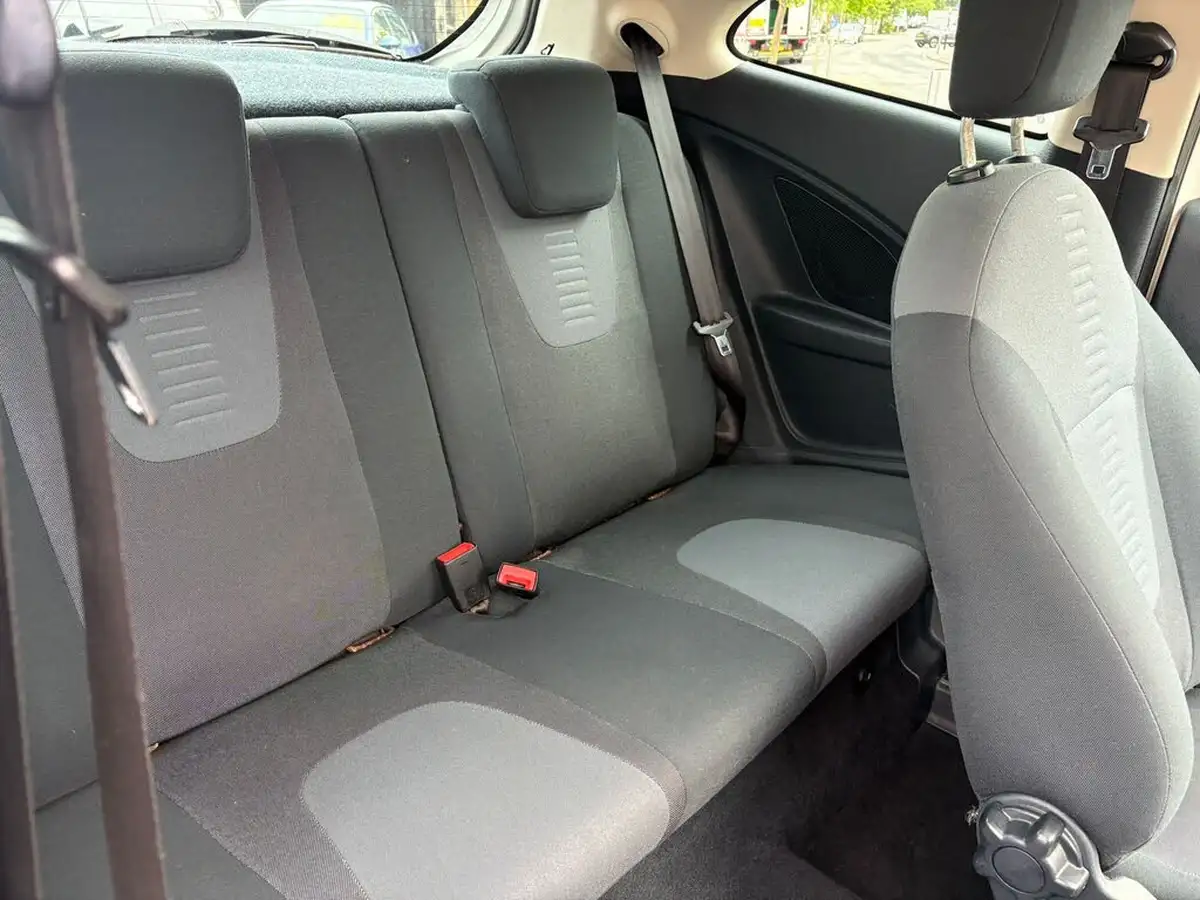 2013-ford-ka-12-titanium-big-14