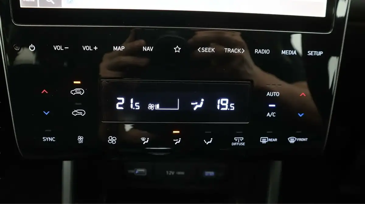 2022-hyundai-tucson-16-t-gdi-se-connect-150ps-big-12