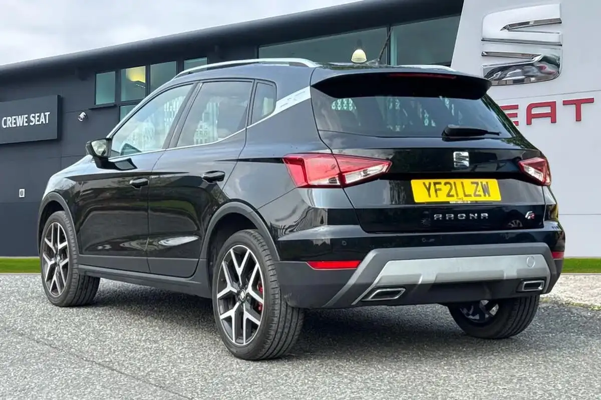 2021-seat-arona-10-tsi-fr-red-edition-big-1