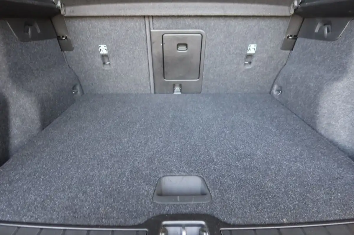 2021-volvo-xc40-15-t3-r-design-163bhp-geartronic-big-7