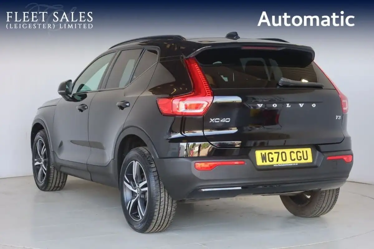 2021-volvo-xc40-15-t3-r-design-163bhp-geartronic-big-3
